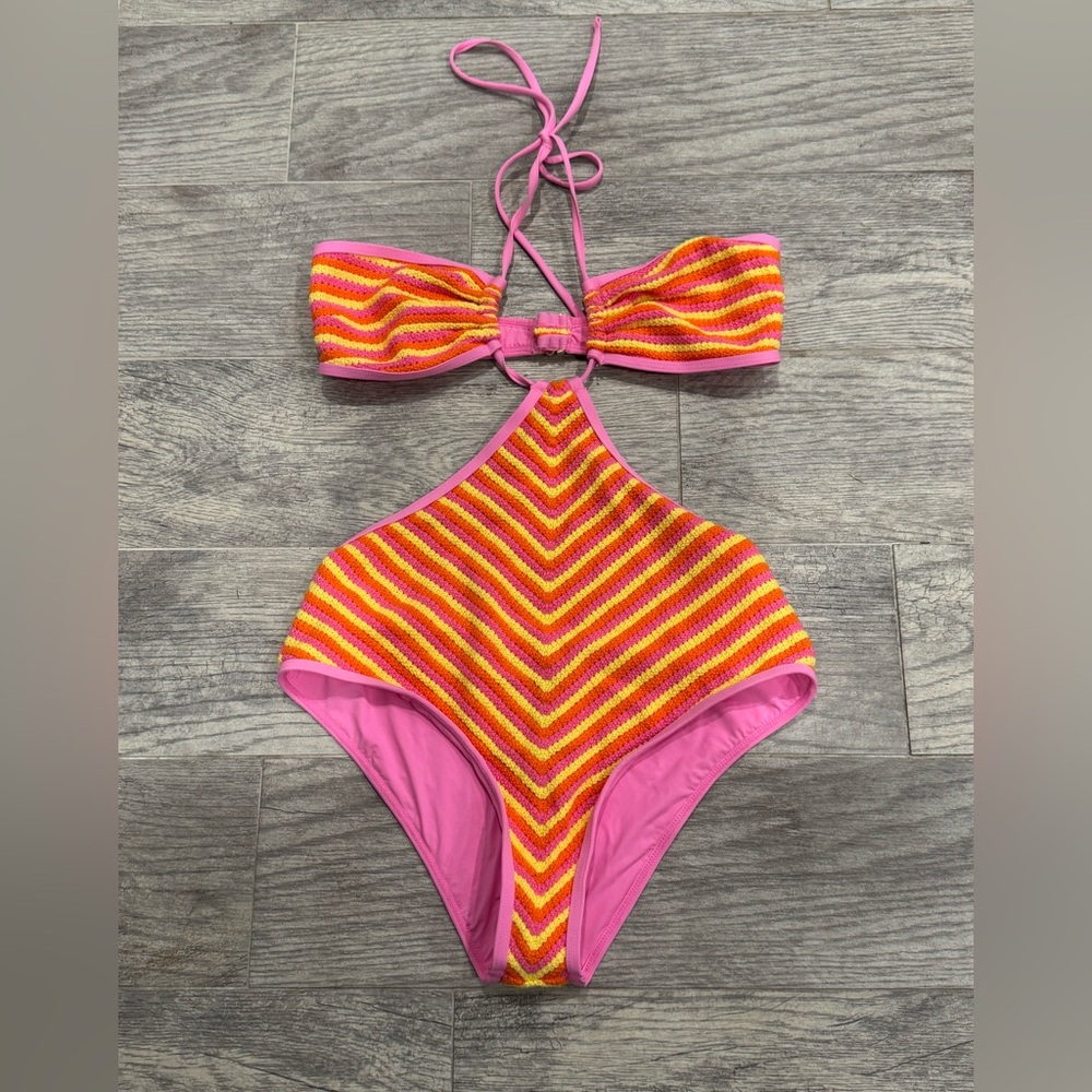 New Beach Riot Pamela soliel crochet one piece swimsuit - Picture 4 of 8